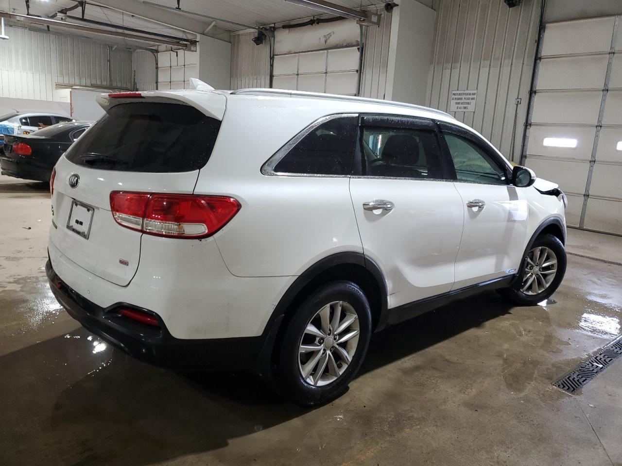 2016 KIA SORENTO LX - Image 3