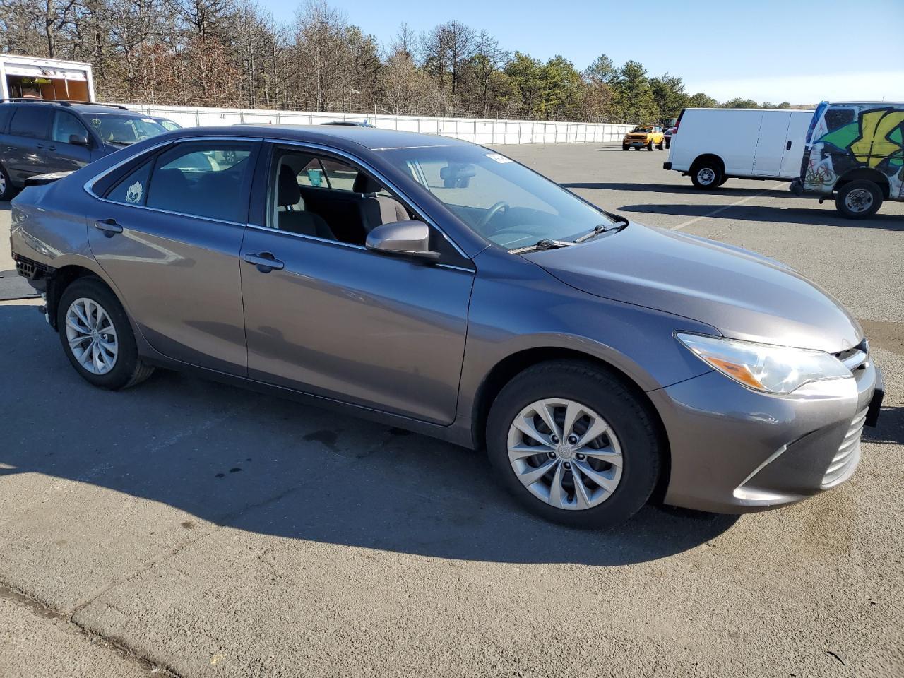 2017 TOYOTA CAMRY LE - Image 4