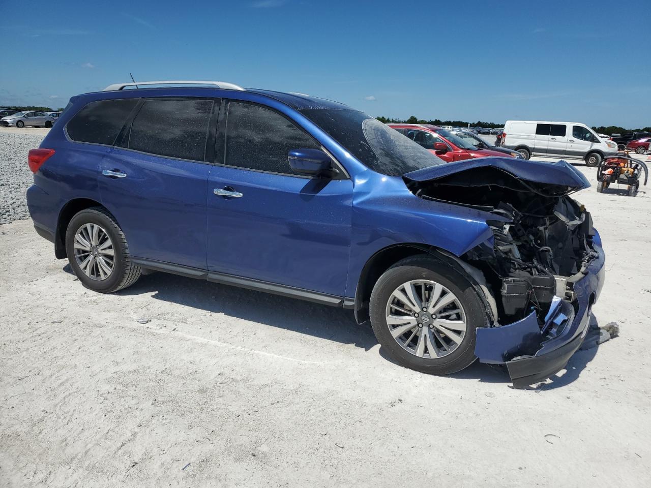 2018 NISSAN PATHFINDER - Фото 4
