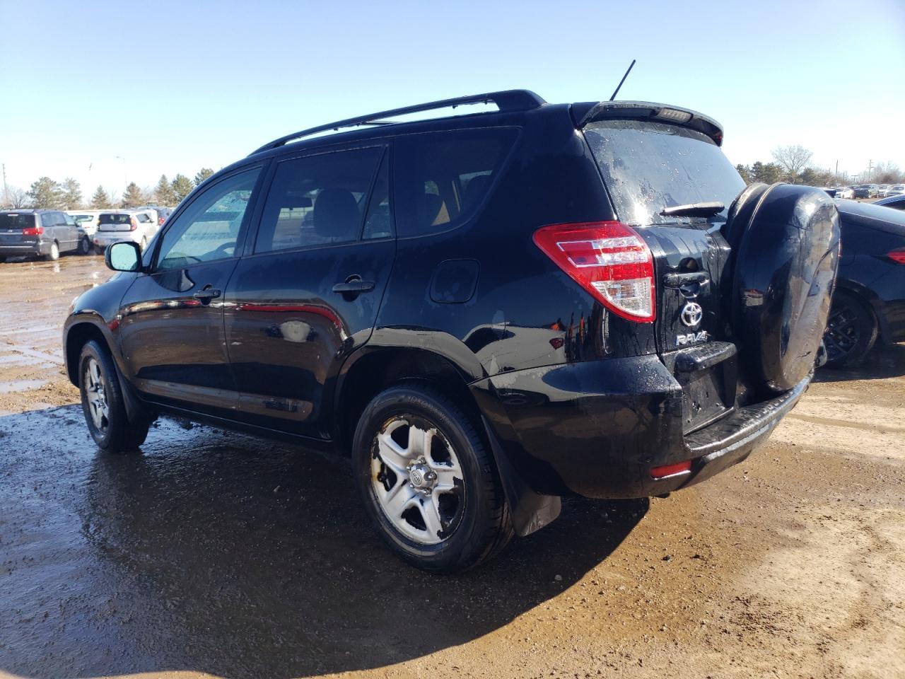 2011 TOYOTA RAV4 - Фото 2