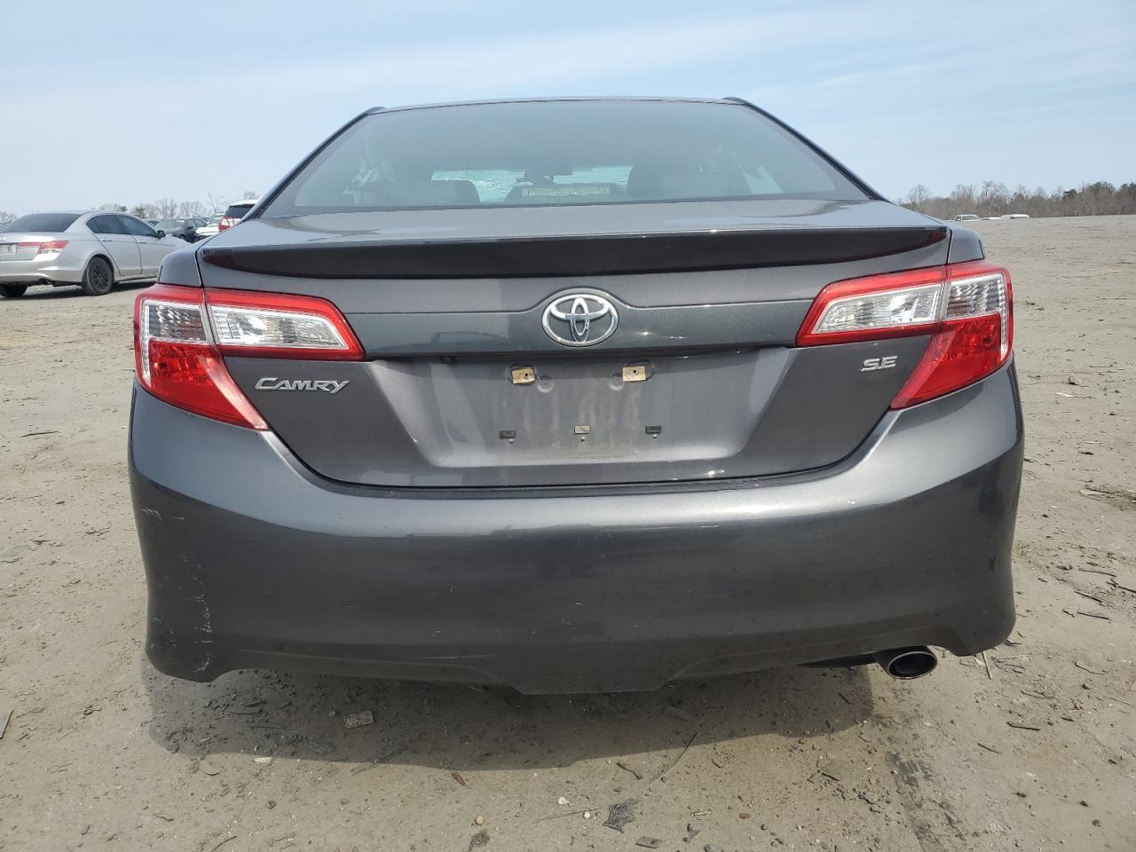 2014 TOYOTA CAMRY L - Image 6