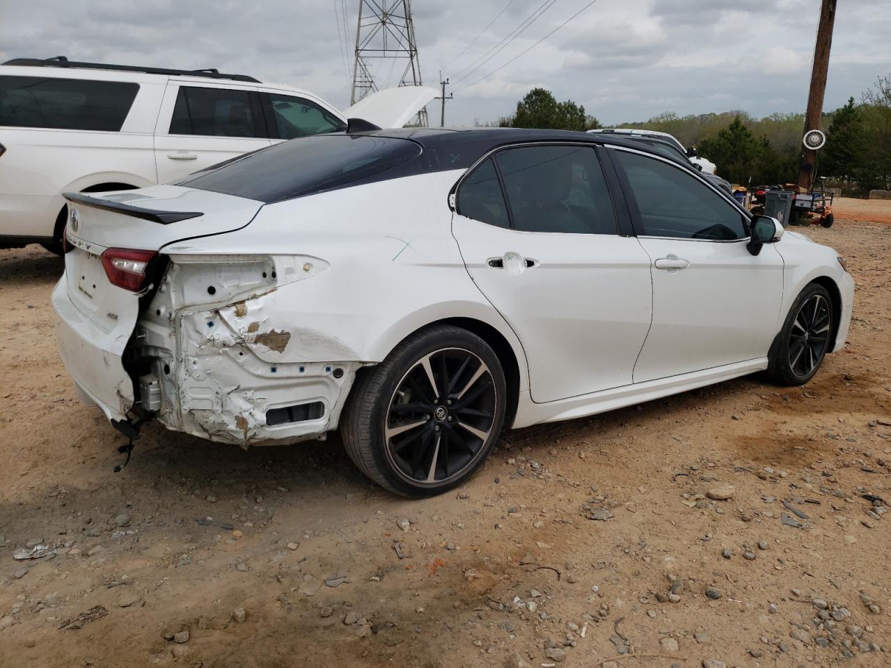 2018 TOYOTA CAMRY XSE - Image 3