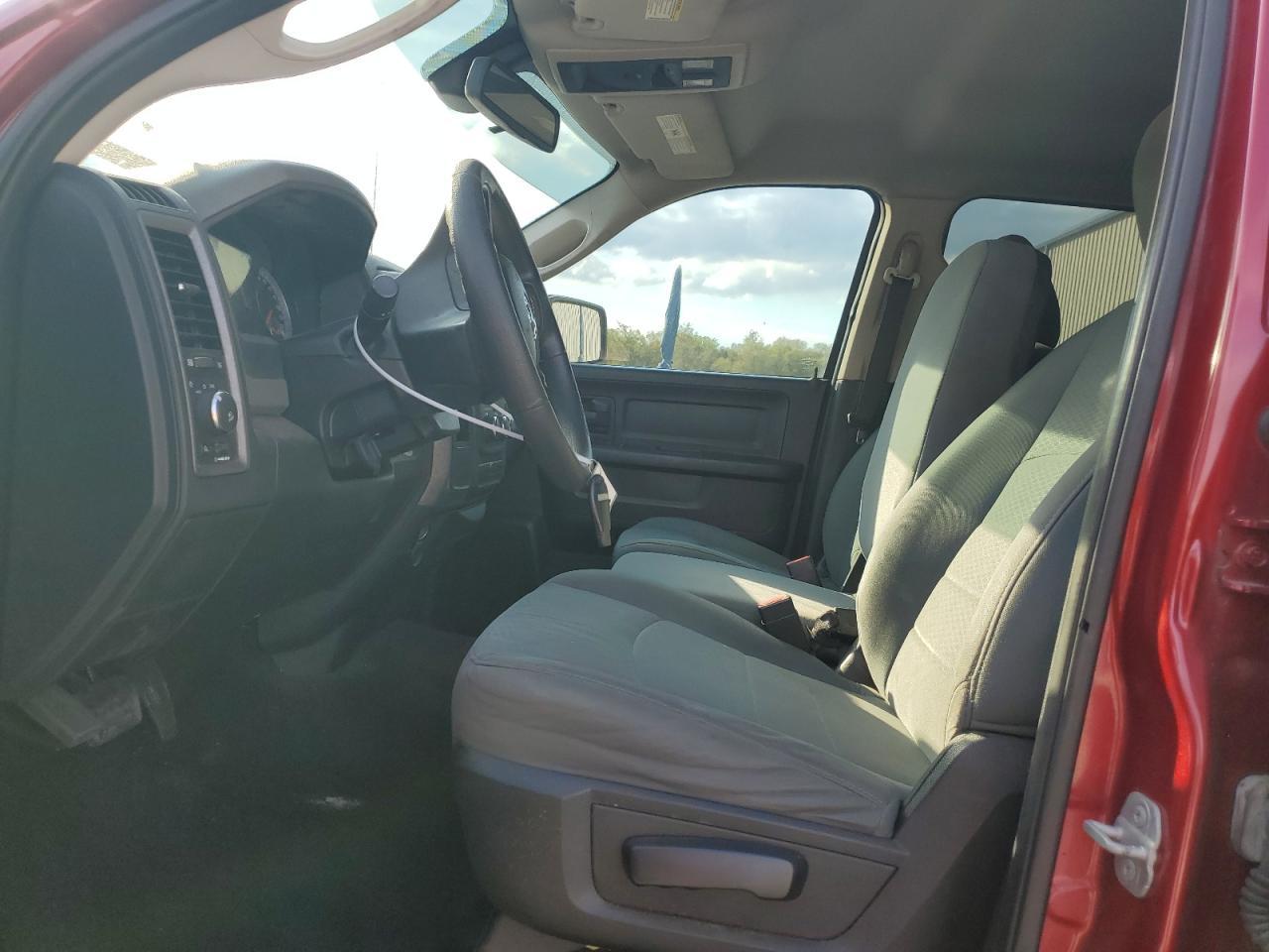 2014 RAM 1500 ST - Фото 7