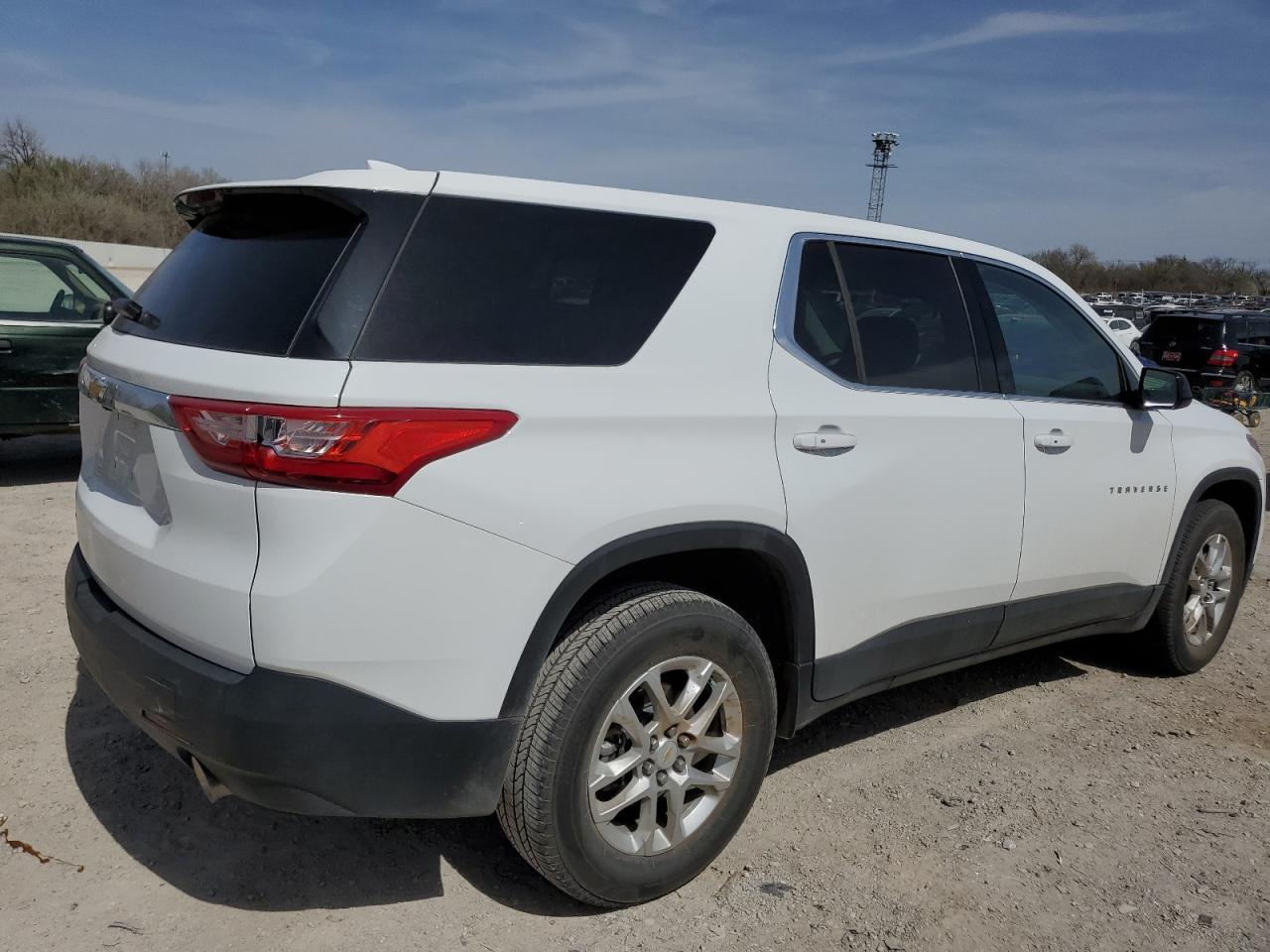 2020 CHEVROLET TRAVERSE L - Фото 3