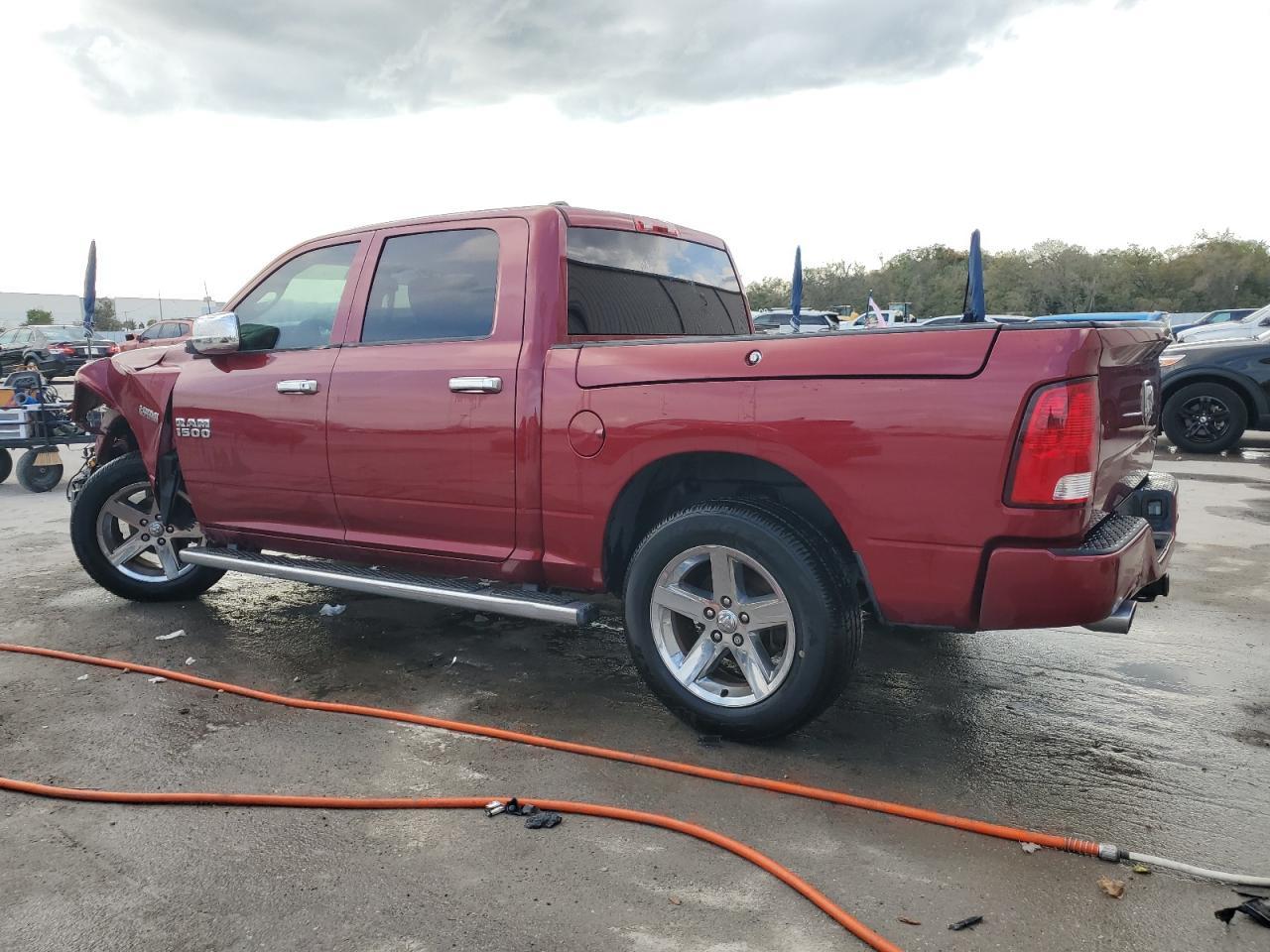 2014 RAM 1500 ST - Фото 2