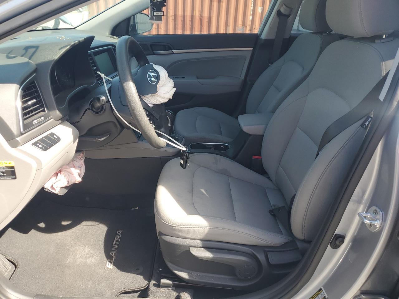 2017 HYUNDAI ELANTRA SE - Image 7