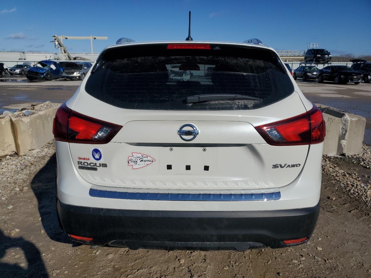 2017 NISSAN ROGUE SPOR - Фото 6