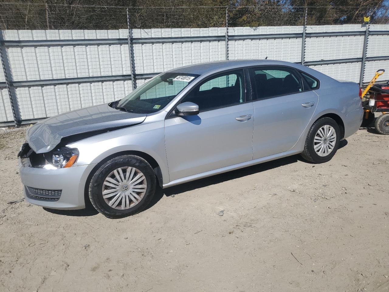 2015 VOLKSWAGEN PASSAT S