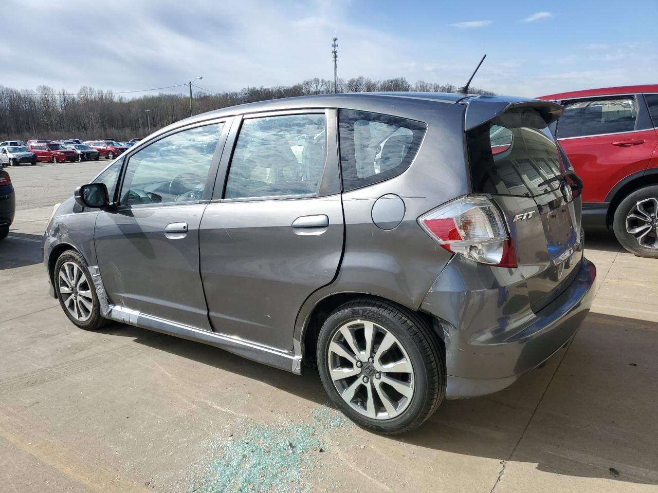 2013 HONDA FIT SPORT - Фото 2