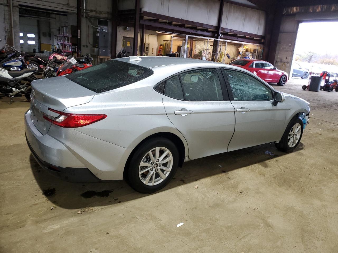 2025 TOYOTA CAMRY XSE - Image 3