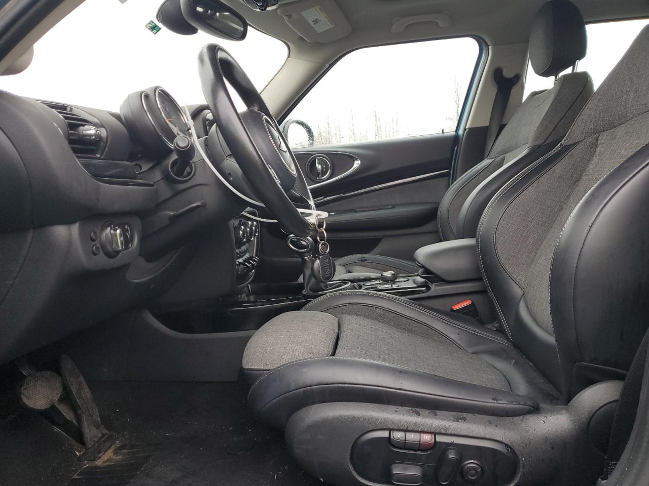 2017 MINI COOPER CLU - Image 7