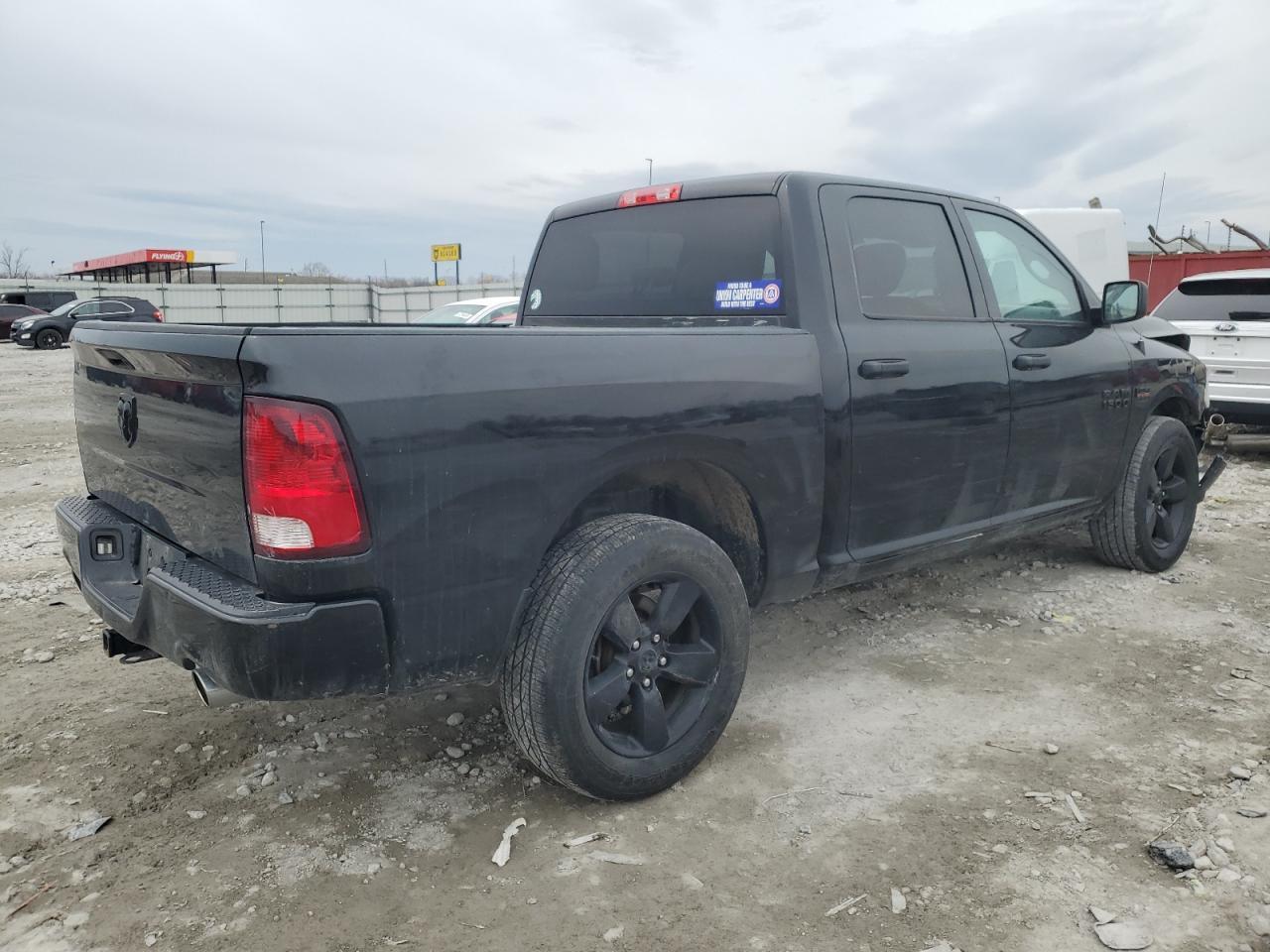 2018 RAM 1500 ST - Image 3