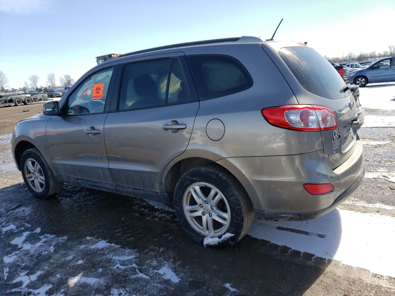 2011 HYUNDAI SANTA FE G - Image 2