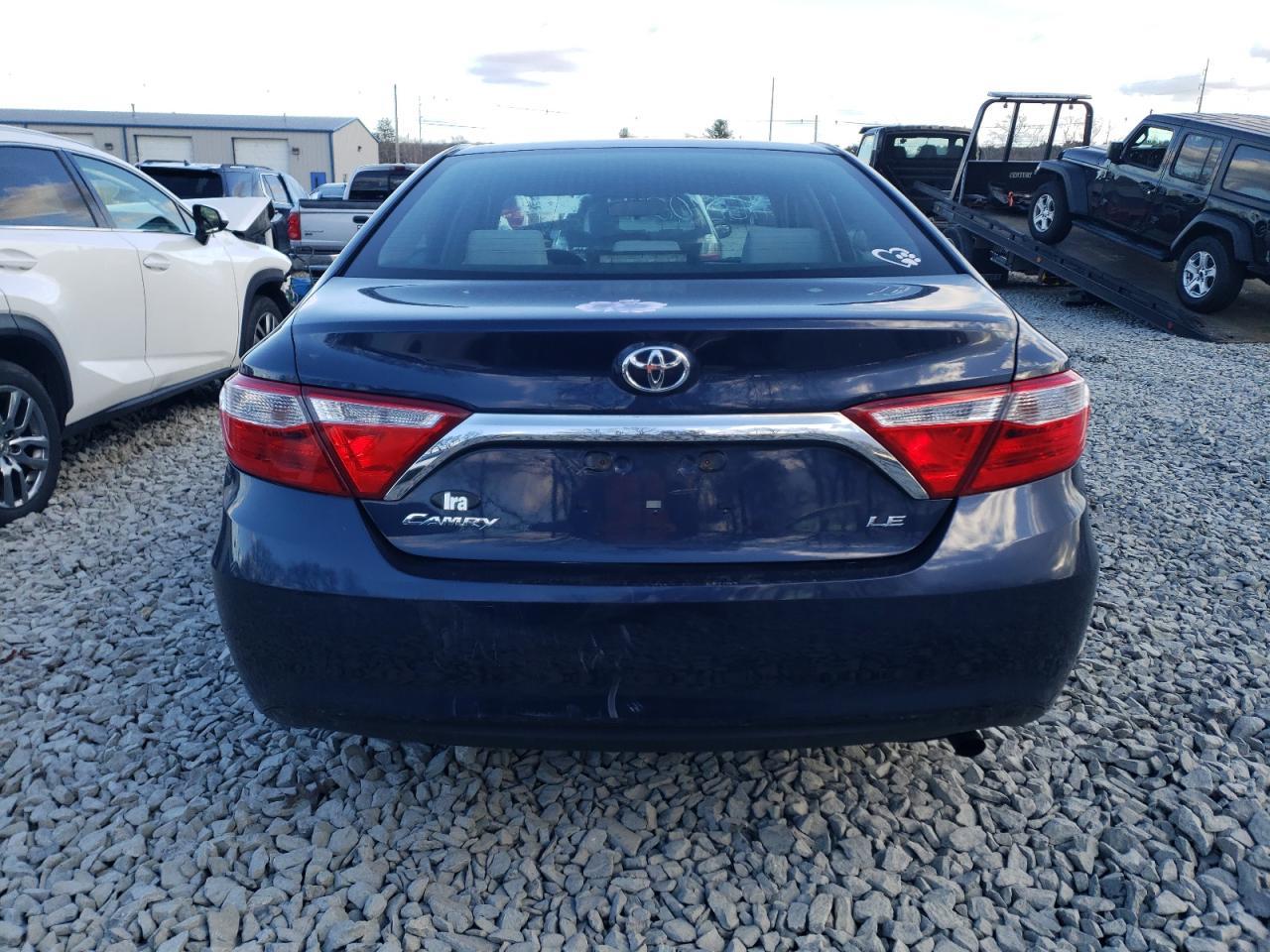 2016 TOYOTA CAMRY LE - Фото 6
