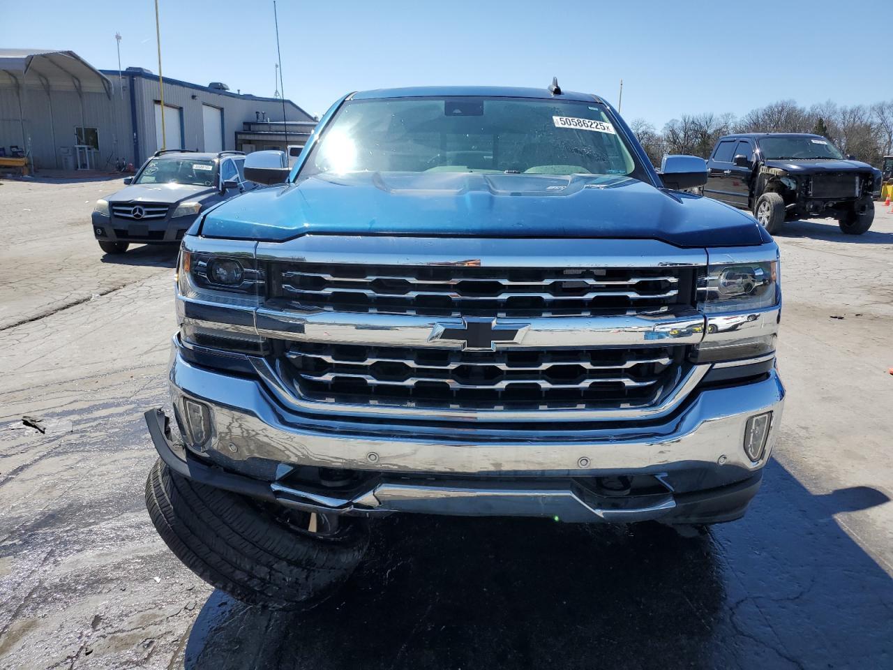 2018 CHEVROLET SILVERADO - Фото 5