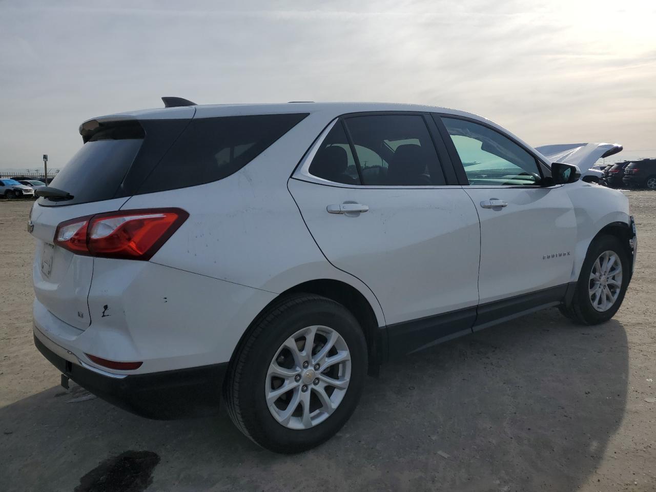 2019 CHEVROLET EQUINOX LT - Image 3