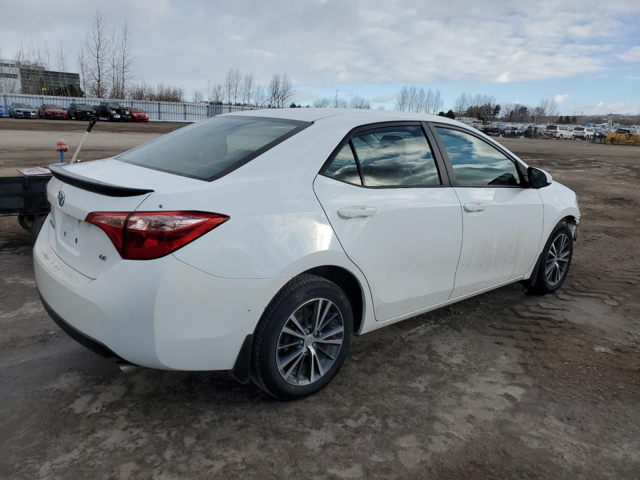 2018 TOYOTA COROLLA L - Фото 3