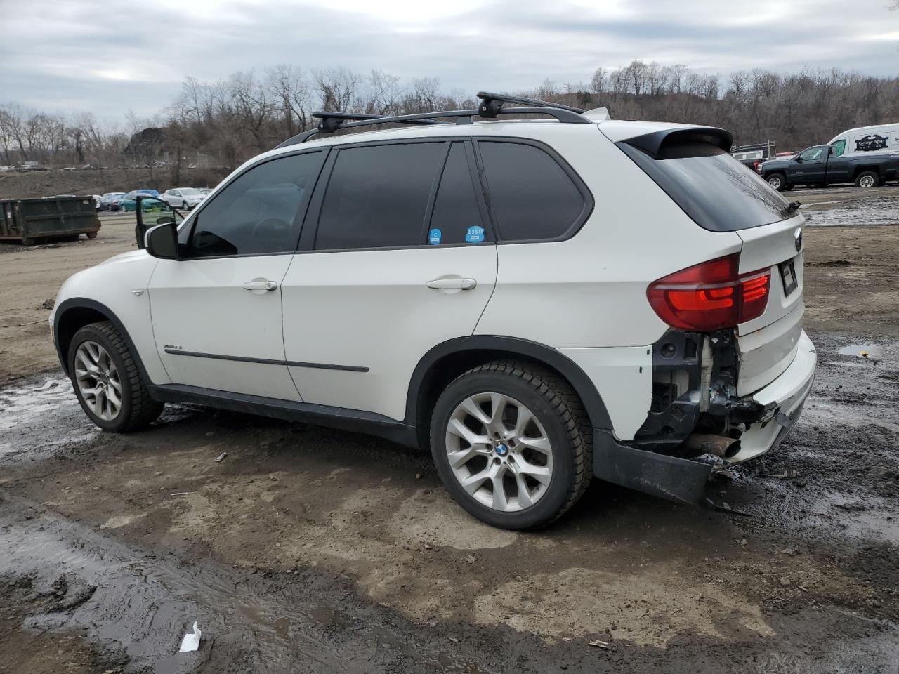 2012 BMW X5 XDRIVE3 - Image 2