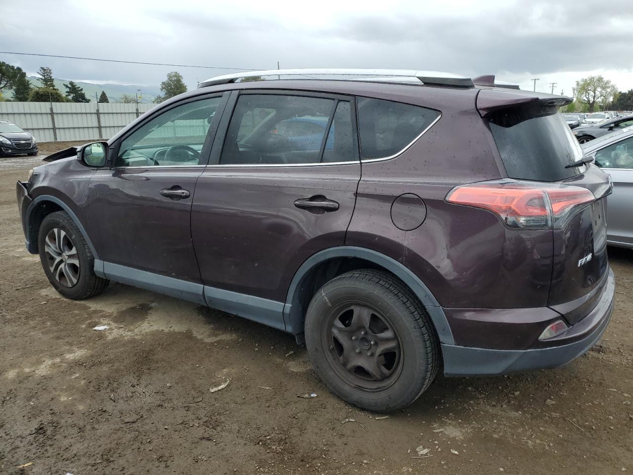 2016 TOYOTA RAV4 LE - Фото 2