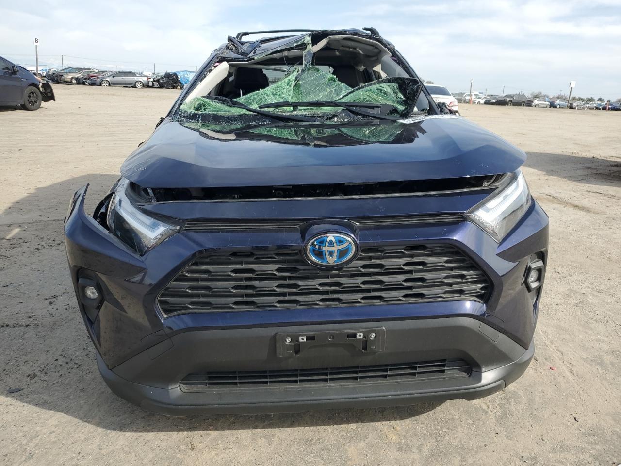2024 TOYOTA RAV4 XLE P - Image 5