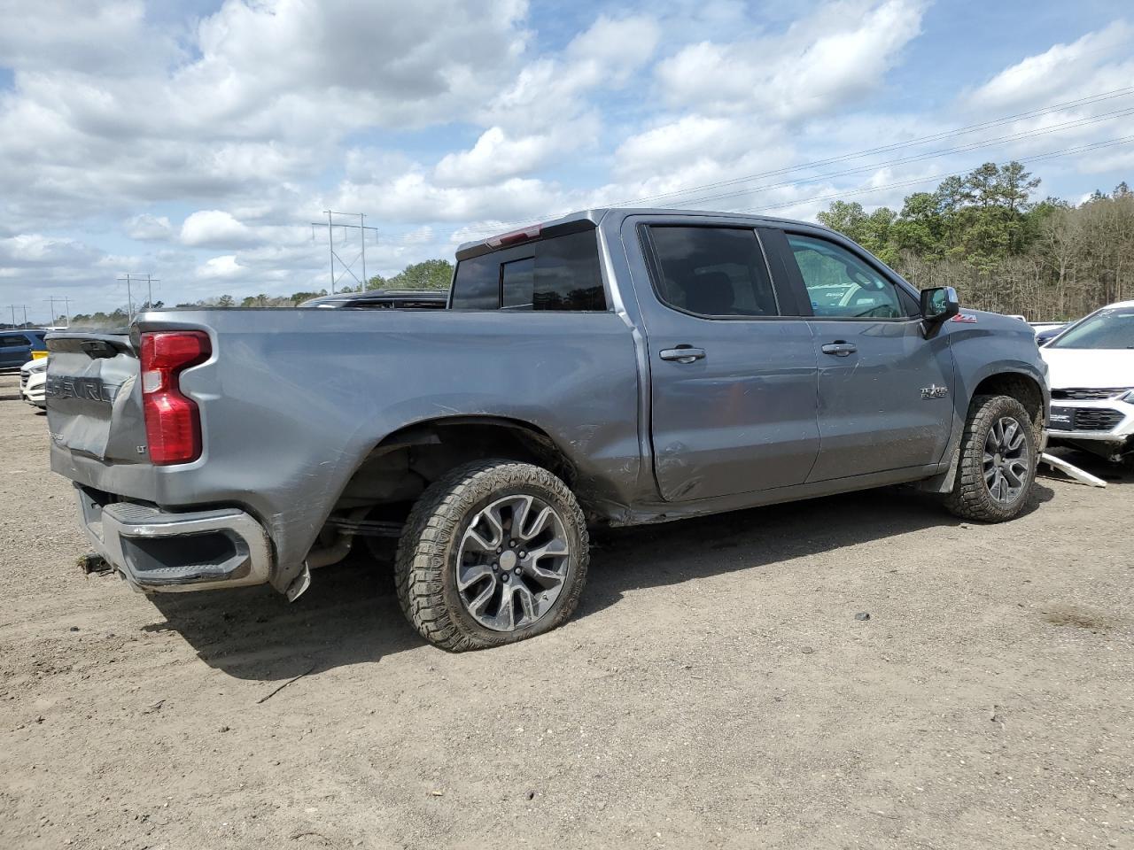 2021 CHEVROLET SILVERADO - Фото 3