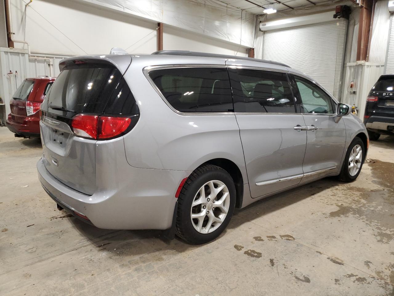 2017 CHRYSLER PACIFICA T - Фото 3