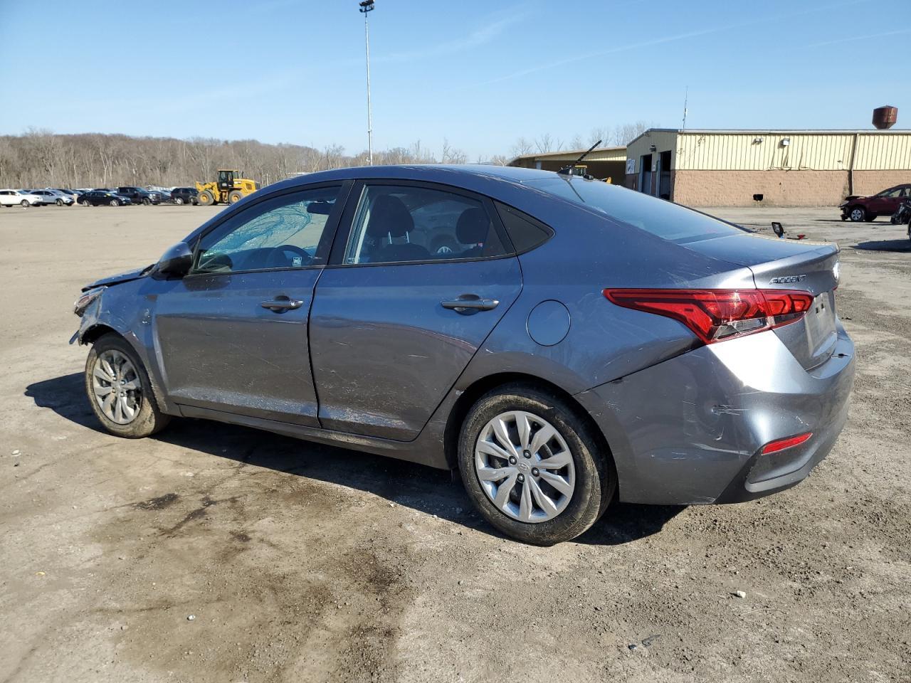 2019 HYUNDAI ACCENT SE - Фото 2