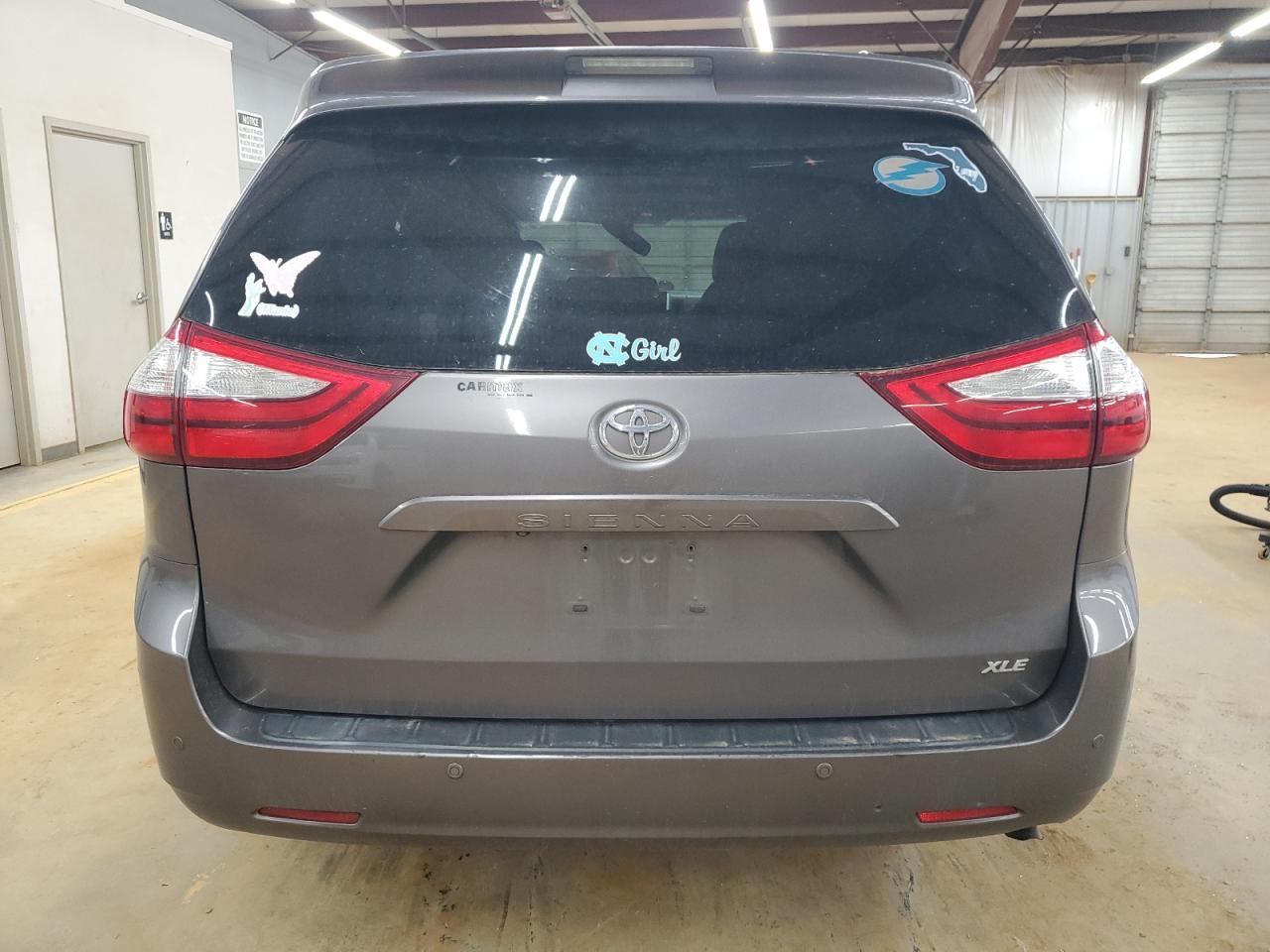 2015 TOYOTA SIENNA XLE - Фото 6