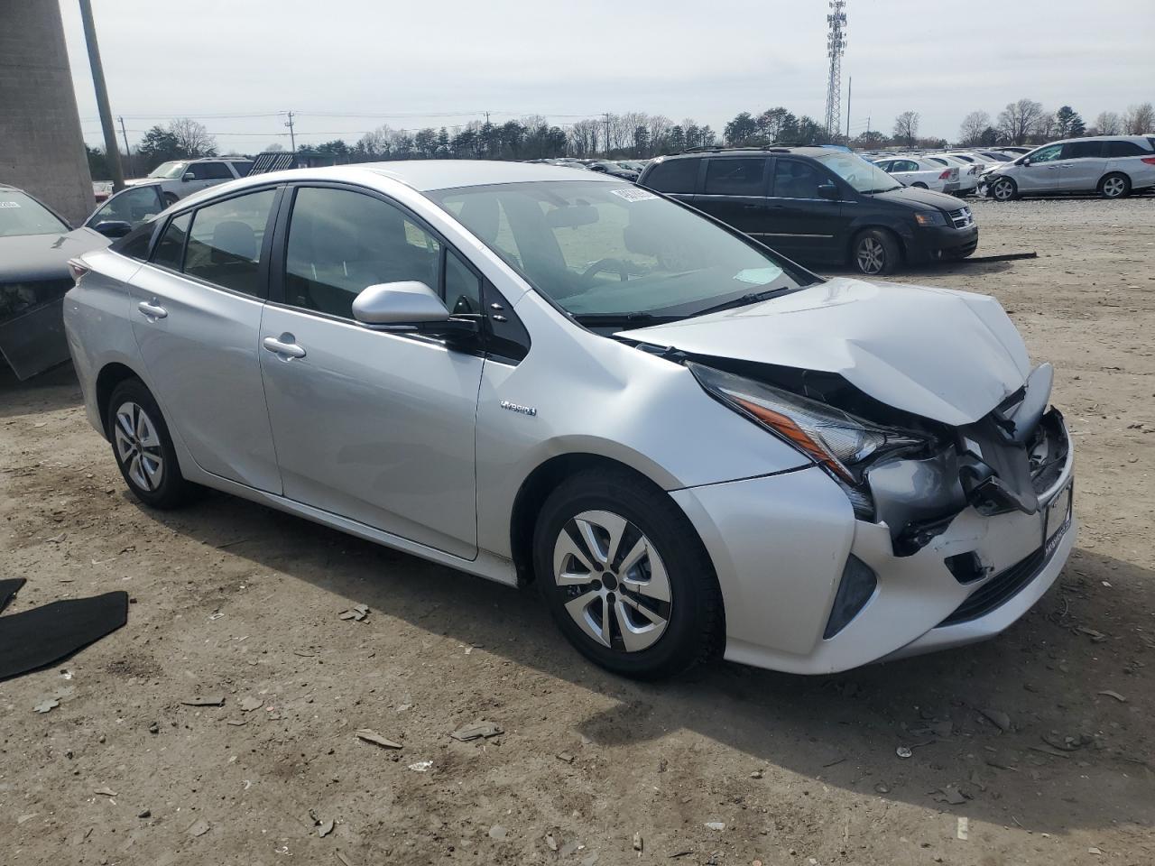 2016 TOYOTA PRIUS - Image 4