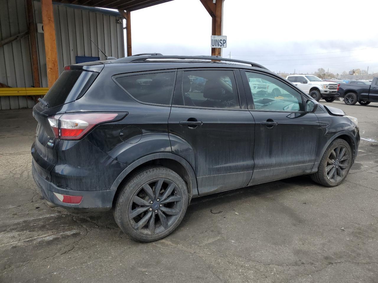 2017 FORD ESCAPE SE - Image 3