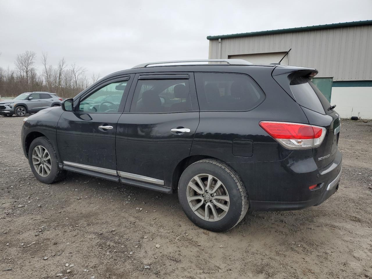 2013 NISSAN PATHFINDER - Image 2