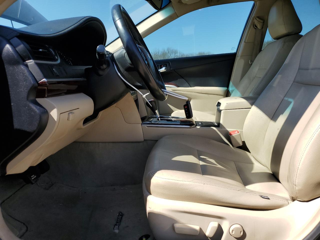 2014 TOYOTA CAMRY L - Image 7