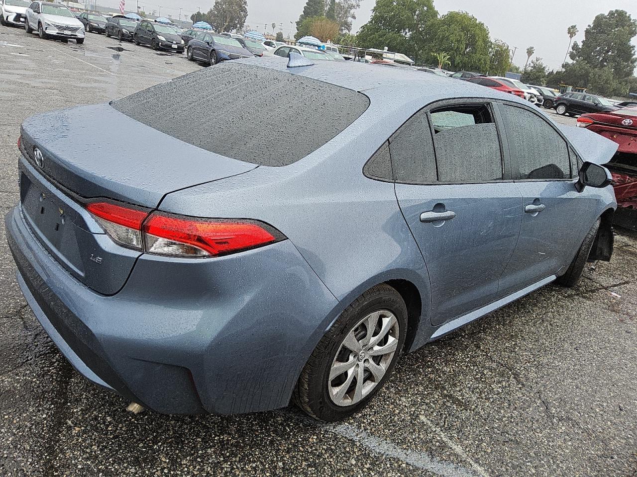 2022 TOYOTA COROLLA LE - Фото 3