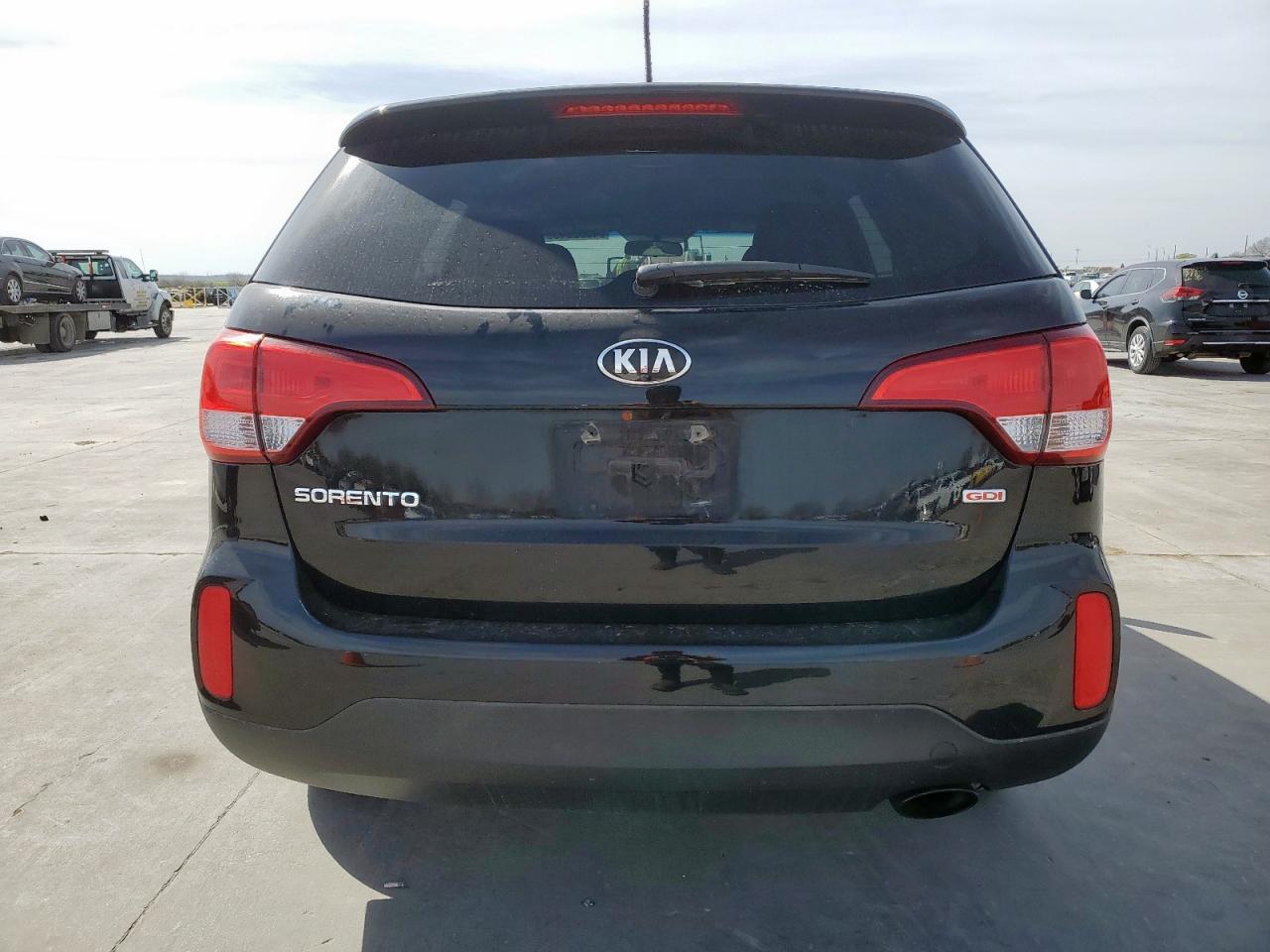 2014 KIA SORENTO LX - Image 6
