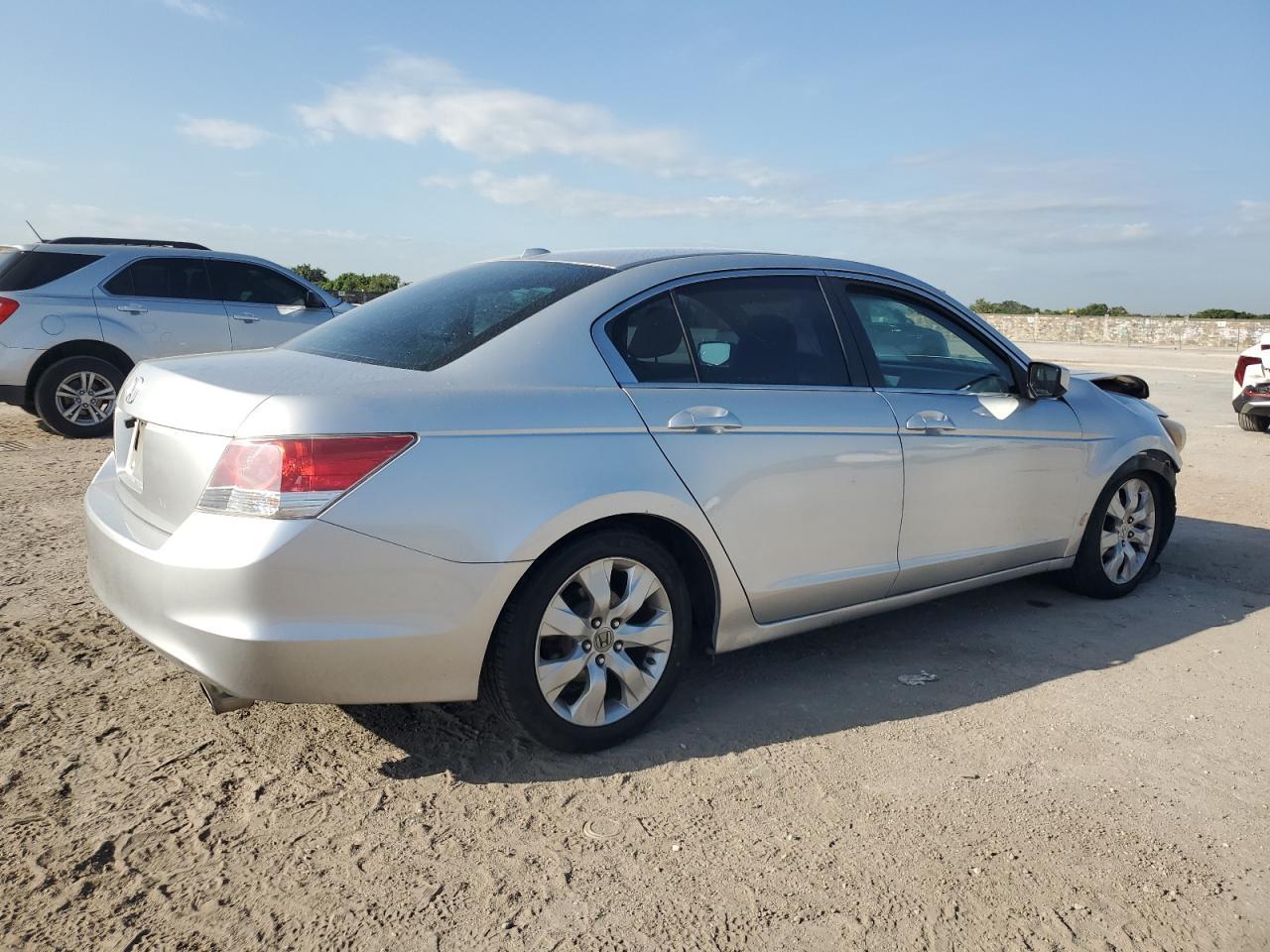 2010 HONDA ACCORD EXL - Фото 3