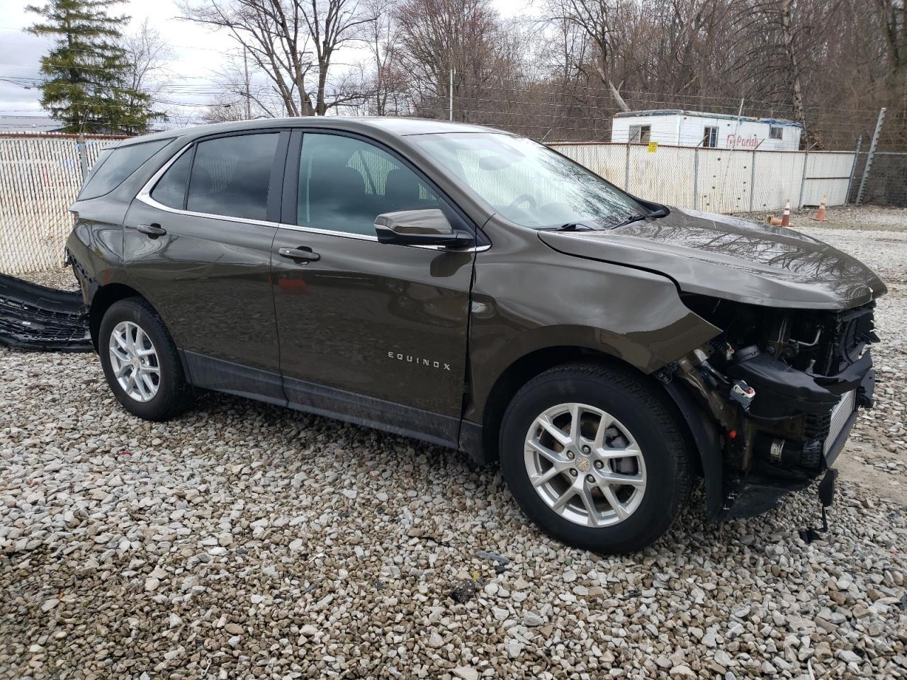 2024 CHEVROLET EQUINOX LT - Image 4