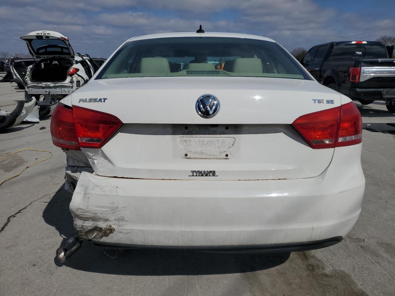 2014 VOLKSWAGEN PASSAT SE - Image 6