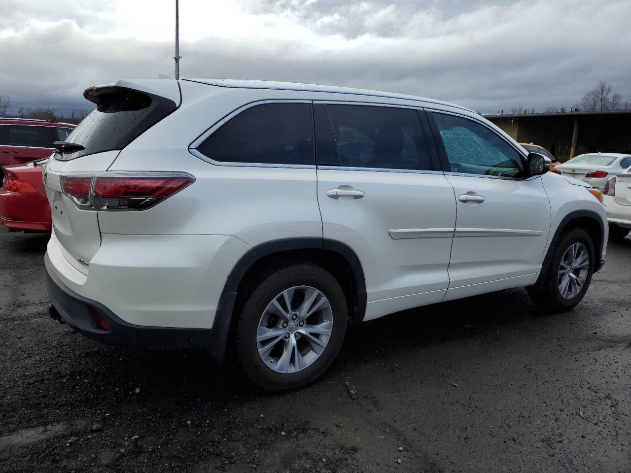 2014 TOYOTA HIGHLANDER - Фото 3