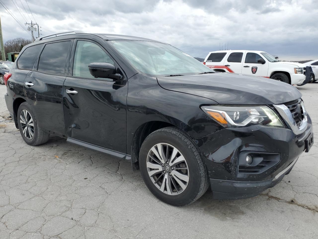 2017 NISSAN PATHFINDER - Фото 4
