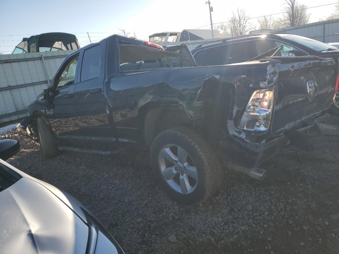 2014 RAM 1500 ST - Фото 2