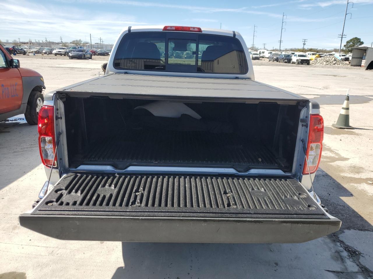 2019 NISSAN FRONTIER S - Фото 6