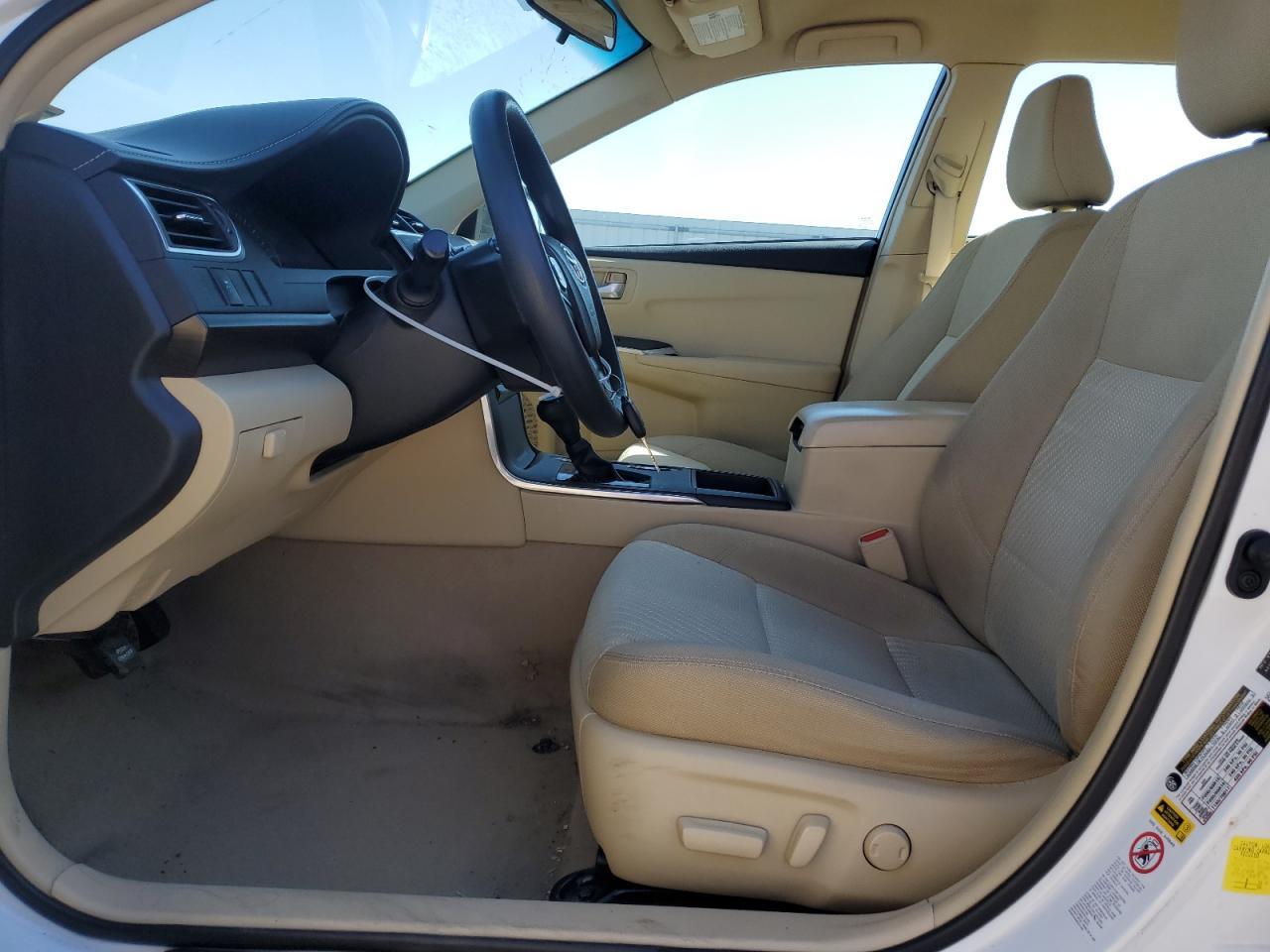 2015 TOYOTA CAMRY LE - Image 7