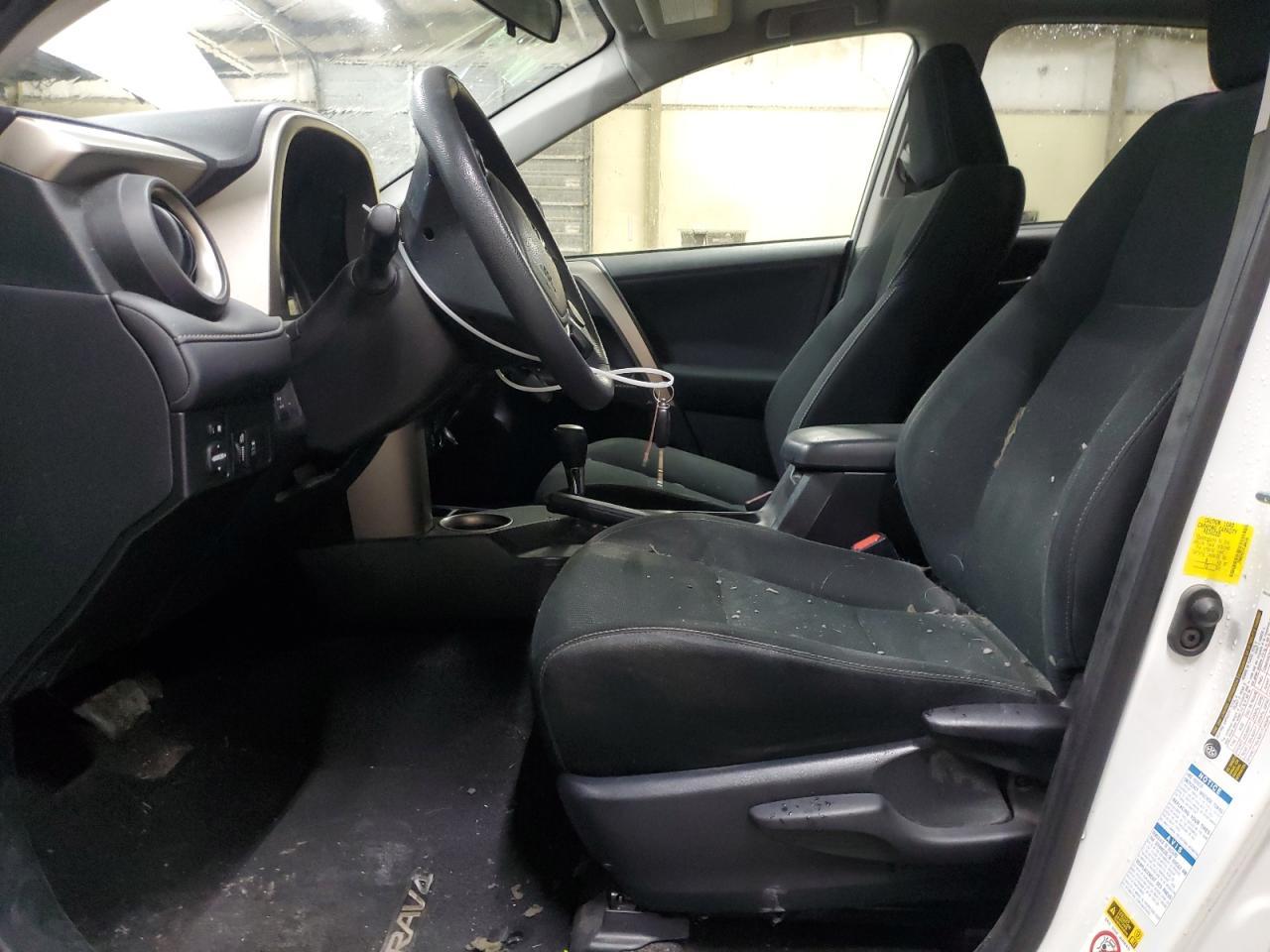 2015 TOYOTA RAV4 XLE - Image 7