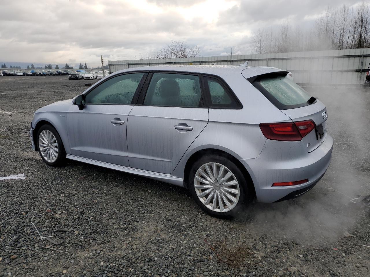 2016 AUDI A3 E-TRON - Image 2
