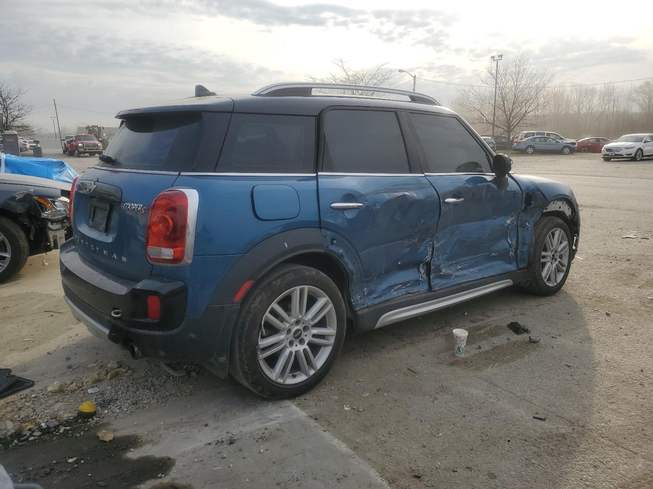 2017 MINI COOPER S C - Image 3