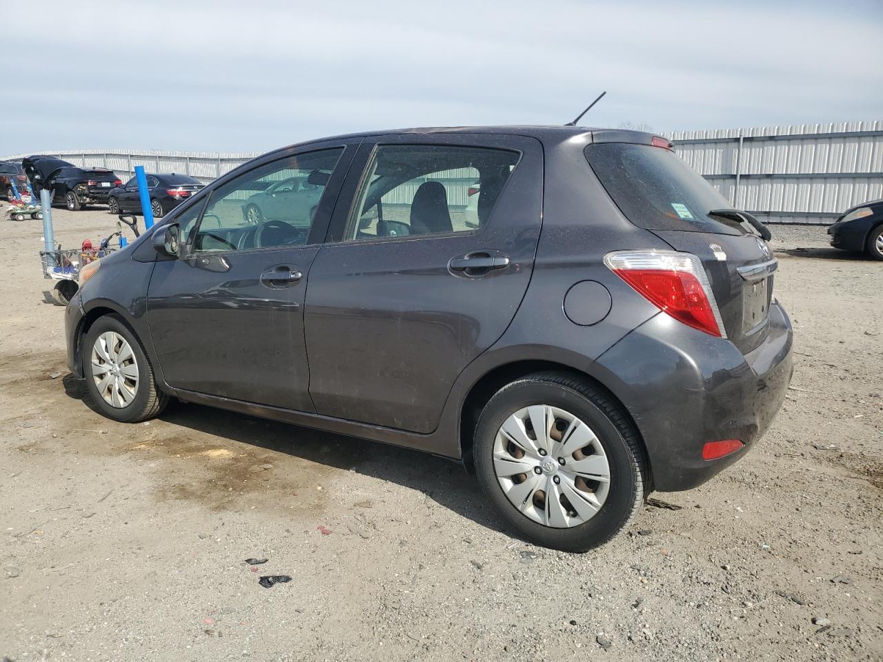 2012 TOYOTA YARIS - Image 2