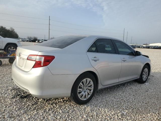 2014 TOYOTA CAMRY L - Image 3