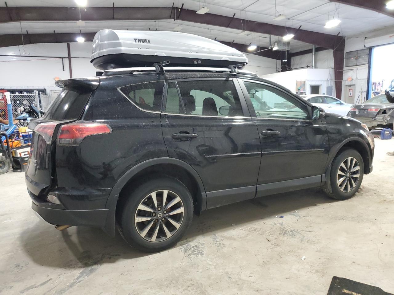 2016 TOYOTA RAV4 XLE - Фото 3
