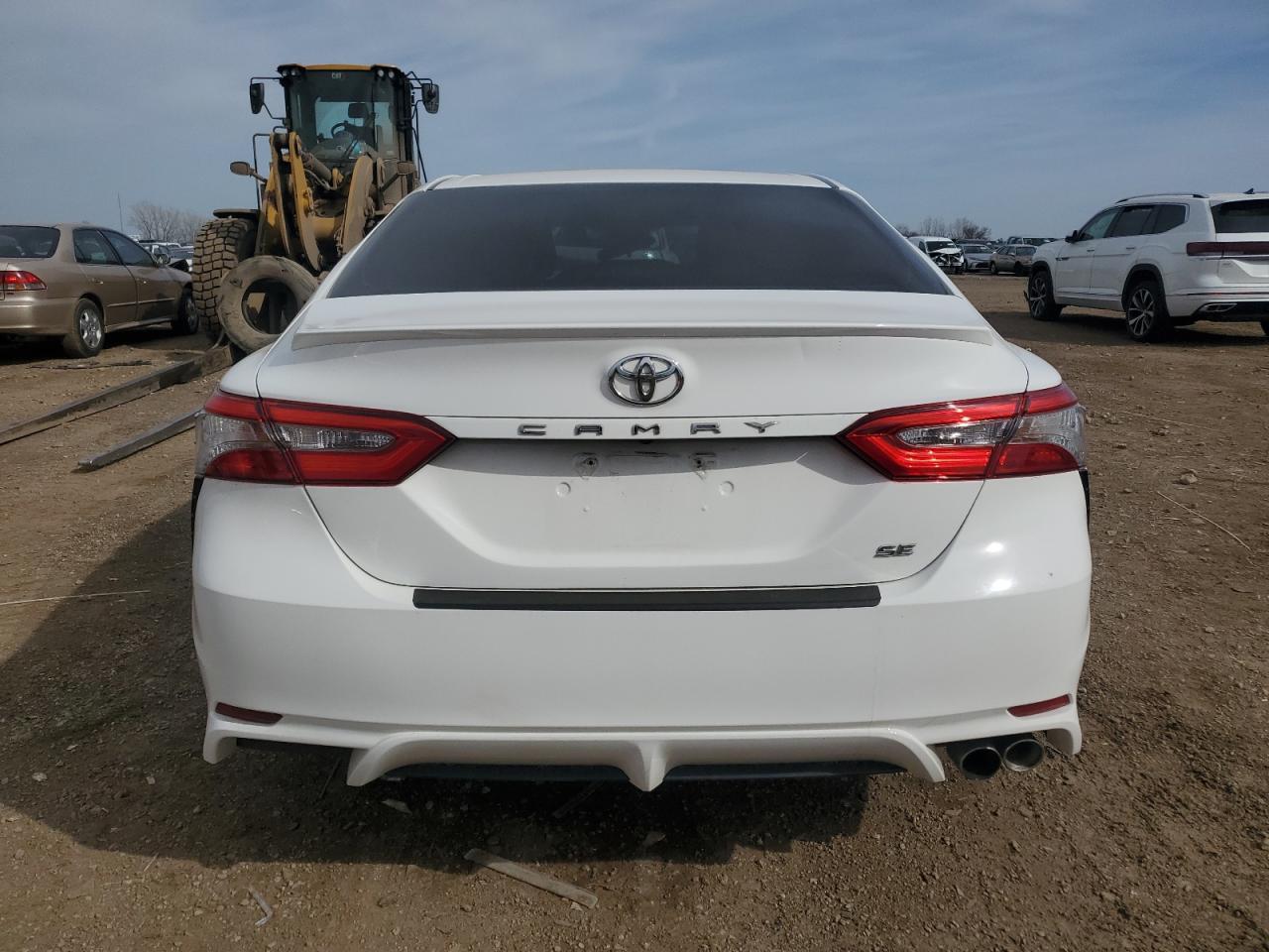 2018 TOYOTA CAMRY L - Image 6