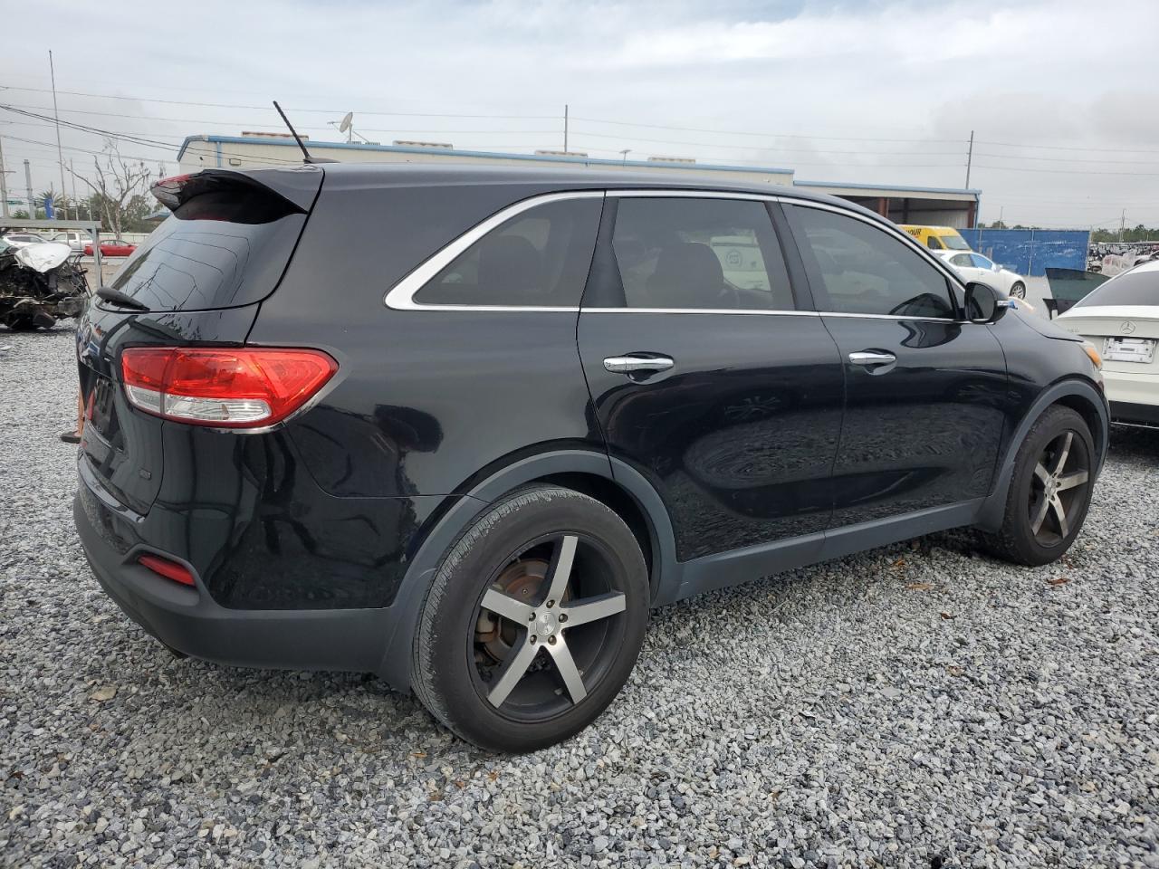 2016 KIA SORENTO LX - Image 3